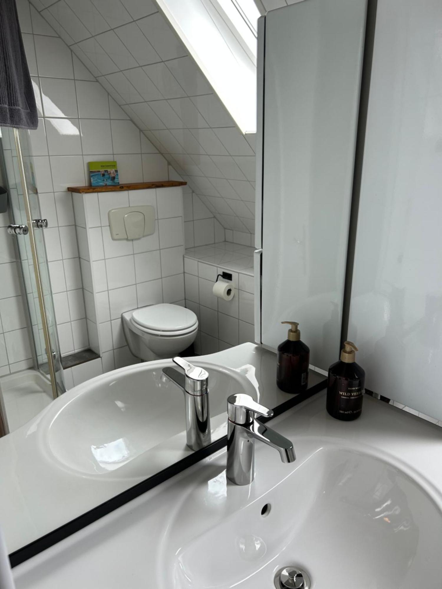 Gemuetliches Privates Apartment Oberhausen  Extérieur photo
